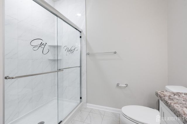 803 Greenland Square, Highland Park, NJ 08904