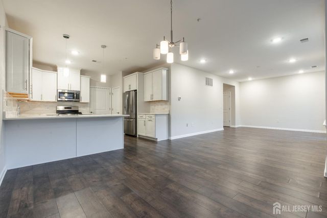 803 Greenland Square, Highland Park, NJ 08904