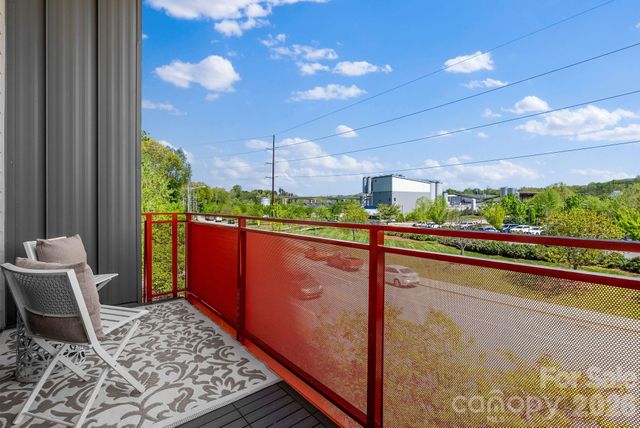 68 Craven Street 206, Asheville, NC 28806