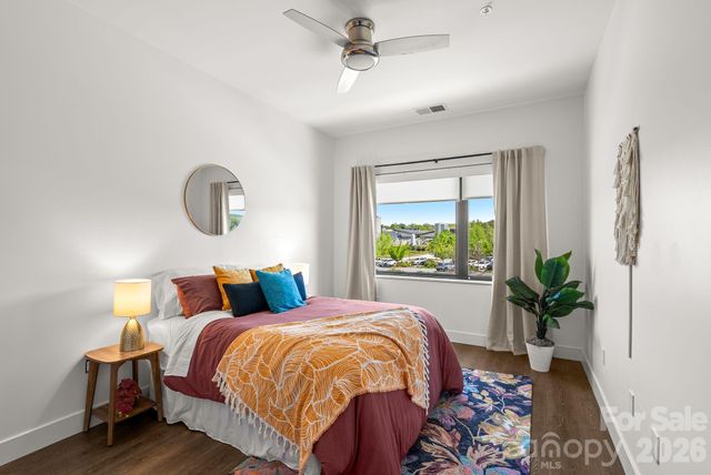 68 Craven Street 206, Asheville, NC 28806