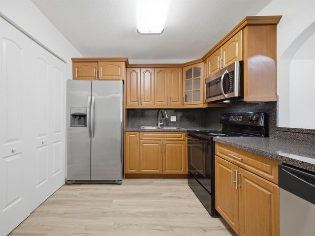 1110 Manor Drive, Palm Springs, FL 33461