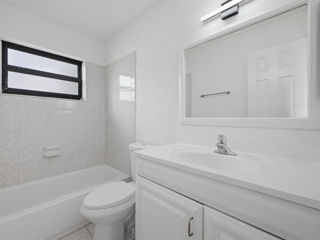 1110 Manor Drive, Palm Springs, FL 33461