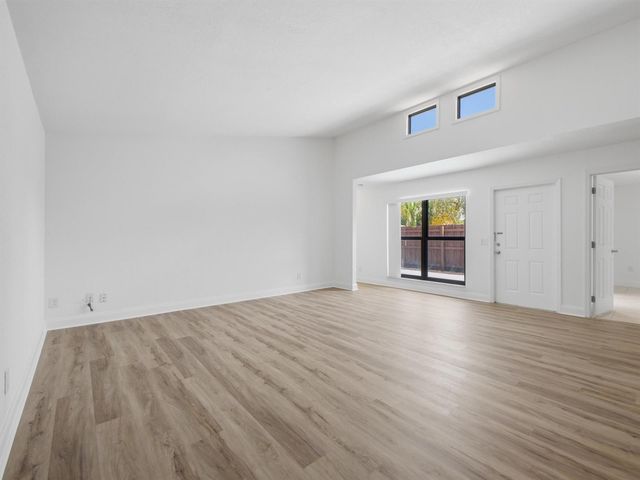 1110 Manor Drive, Palm Springs, FL 33461