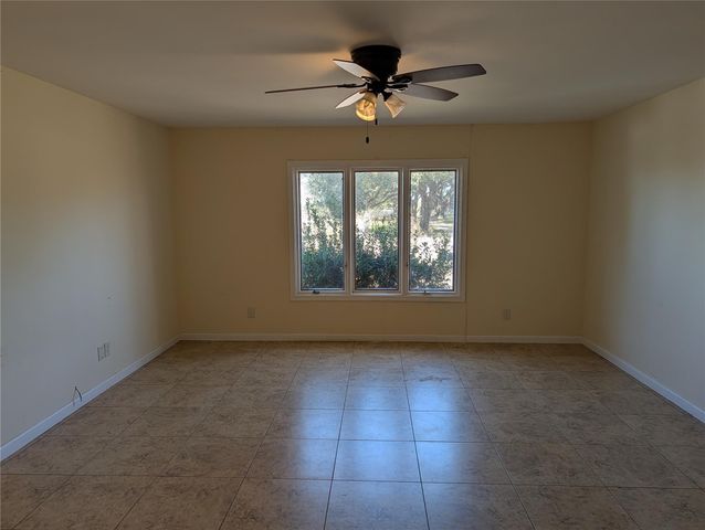 2368 Old Columbus Road N, Sealy, TX 77474