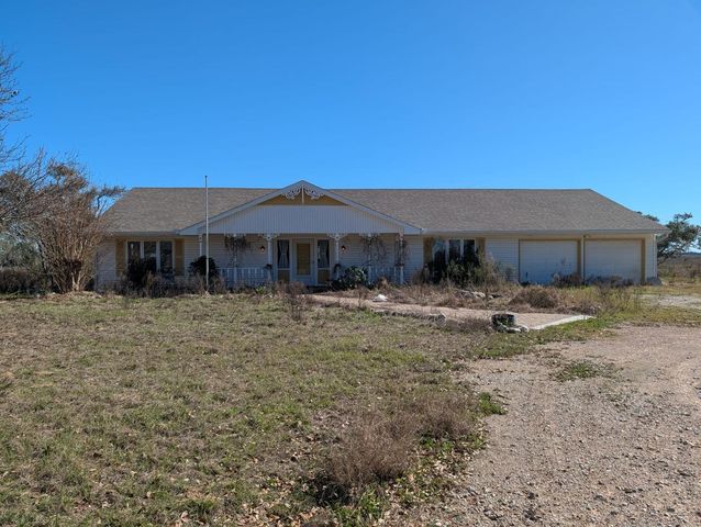 2368 Old Columbus Road N, Sealy, TX 77474