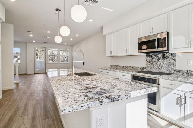 3769 Castro Valley Boulevard, Castro Valley, CA 94546