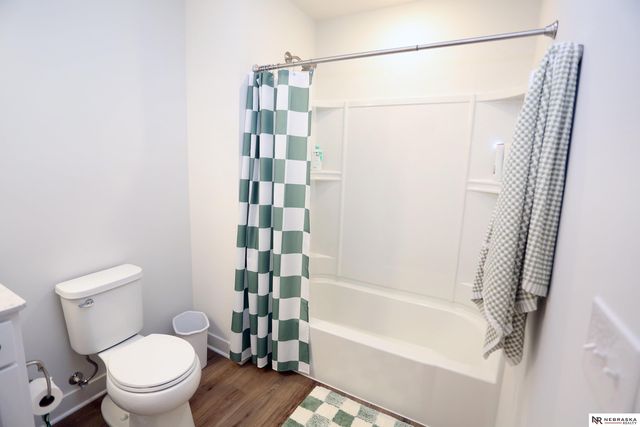 12866 S 47 Plaza, Papillion, NE 68133