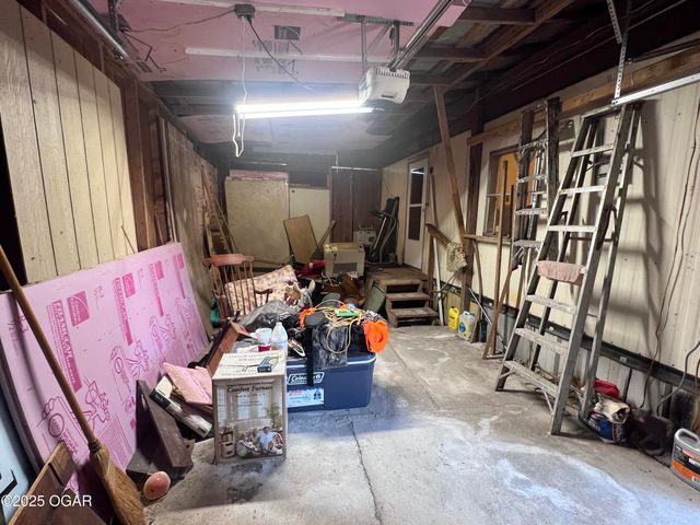 610 N Tom Street, Webb City, MO 64870