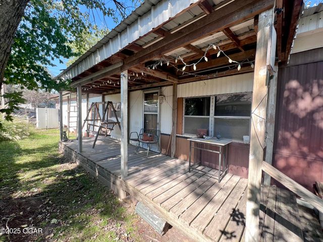 610 N Tom Street, Webb City, MO 64870