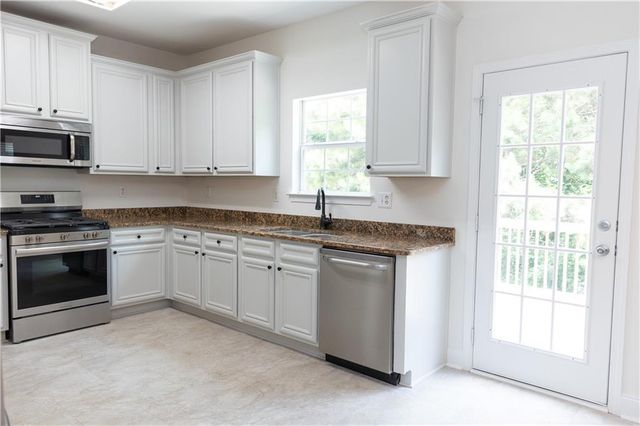 502 Streamside Place, Canton, GA 30115