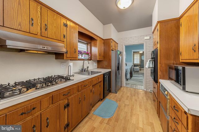 306 W CENTRE ST, Woodbury, NJ 08096