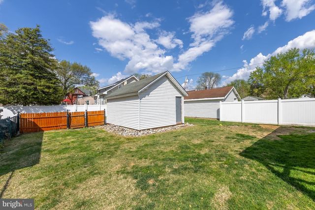 306 W CENTRE ST, Woodbury, NJ 08096