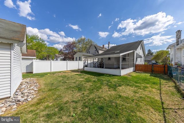 306 W CENTRE ST, Woodbury, NJ 08096