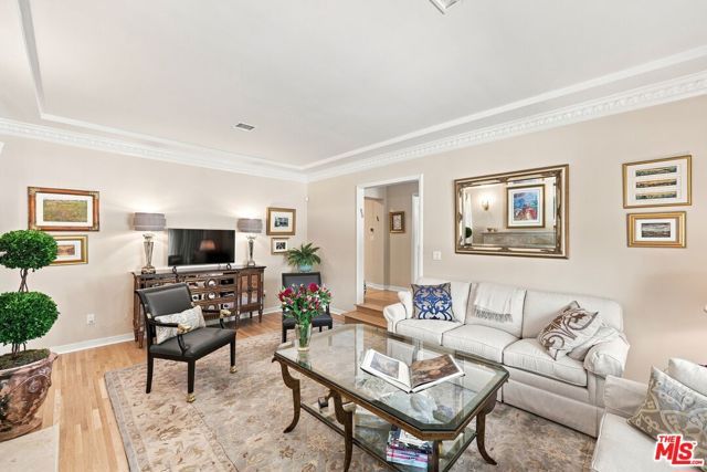 1712 S Wooster Street, Los Angeles, CA 90035