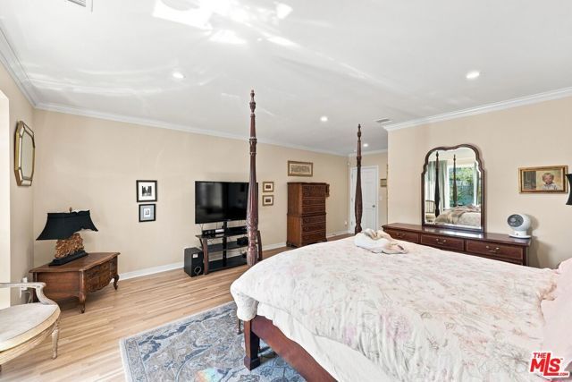1712 S Wooster Street, Los Angeles, CA 90035