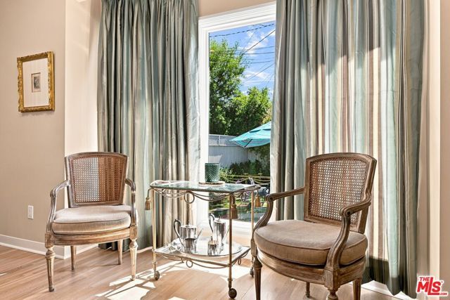 1712 S Wooster Street, Los Angeles, CA 90035