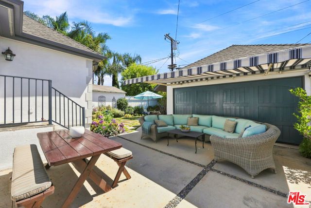 1712 S Wooster Street, Los Angeles, CA 90035