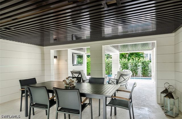 930 9th ST S 930, Naples, FL 34102