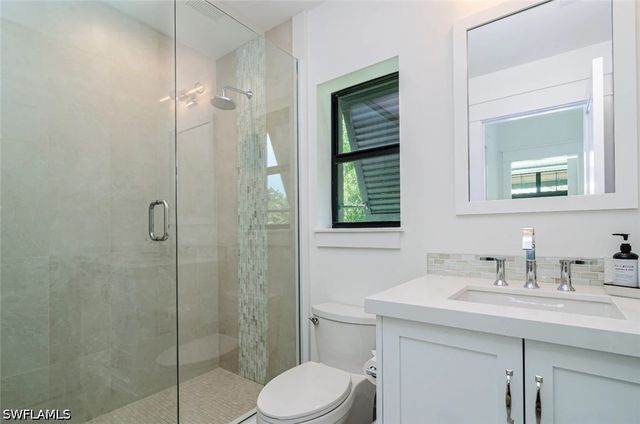 930 9th ST S 930, Naples, FL 34102