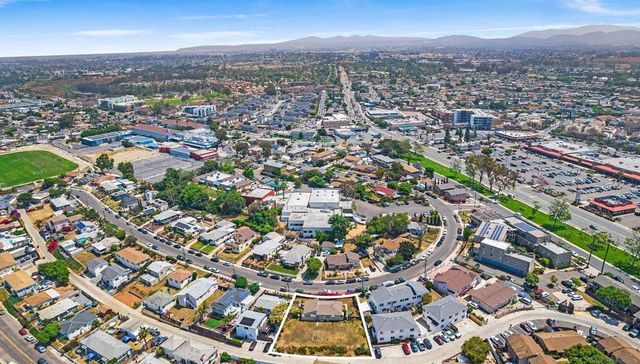 2224 26 W Jewett, San Diego, CA 92111
