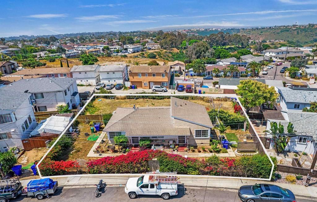2224 26 W Jewett, San Diego, CA 92111