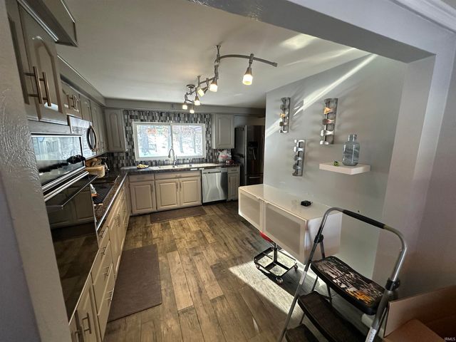 929 Morrow Way, Fort Wayne, IN 46808