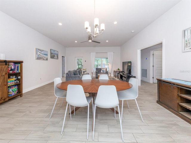 886 EUCLID ROAD, Venice, FL 34293