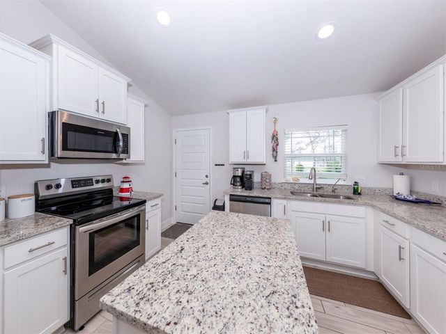 886 EUCLID ROAD, Venice, FL 34293