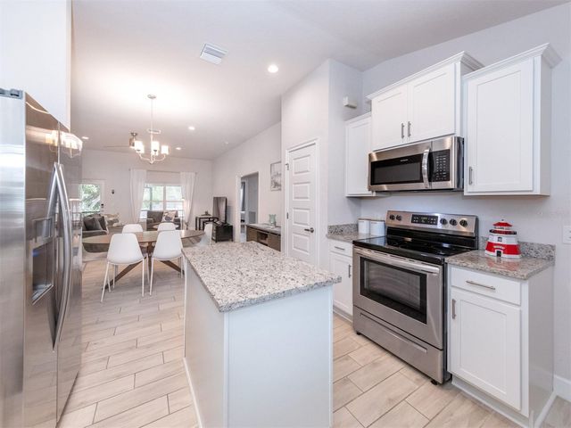 886 EUCLID ROAD, Venice, FL 34293
