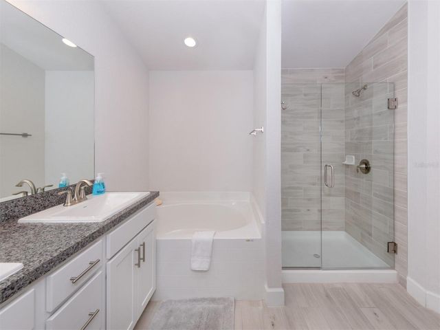 886 EUCLID ROAD, Venice, FL 34293