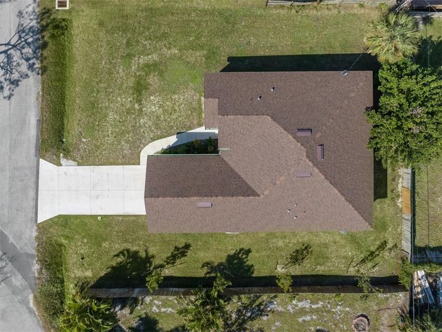 886 EUCLID ROAD, Venice, FL 34293