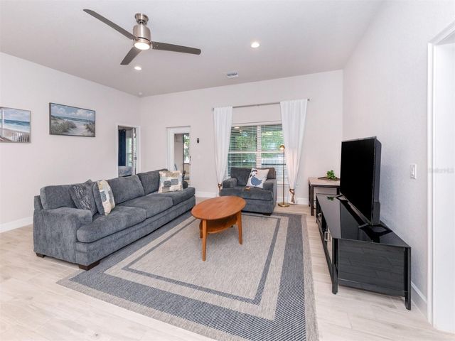 886 EUCLID ROAD, Venice, FL 34293