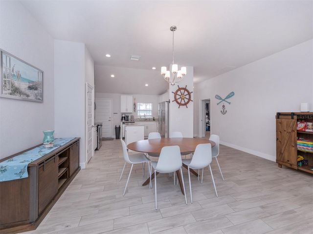 886 EUCLID ROAD, Venice, FL 34293
