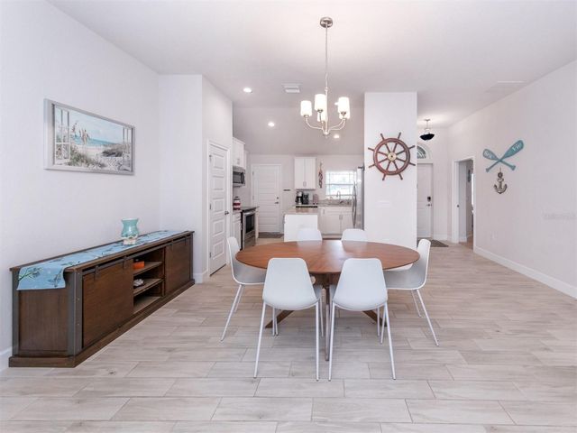 886 EUCLID ROAD, Venice, FL 34293