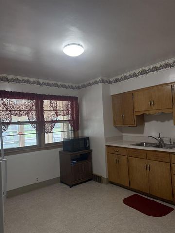 814 W 3RD STREET, Appleton, WI 54914