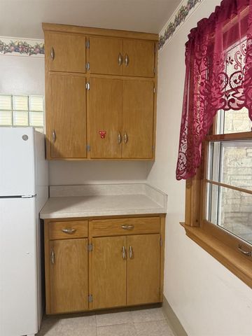 814 W 3RD STREET, Appleton, WI 54914