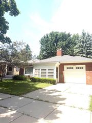 814 W 3RD STREET, Appleton, WI 54914