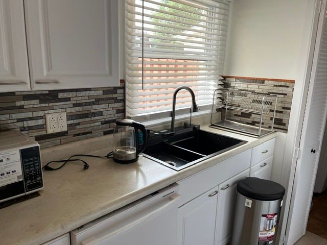 1811 Jamestown Circle 1811, Hoffman Estates, IL 60169