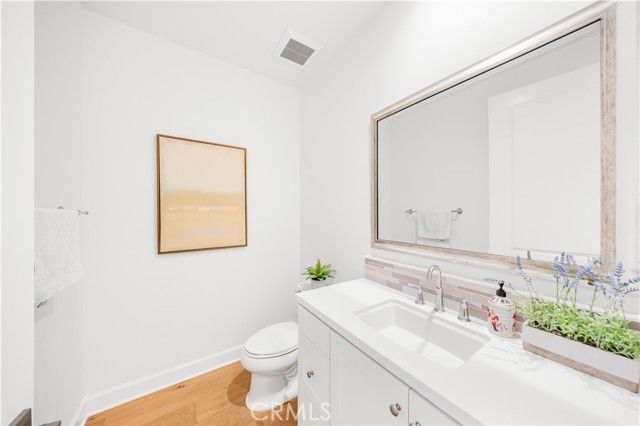 61 Belfast, Irvine, CA 92620