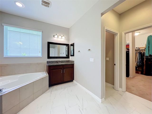 12224 STONE BARK TRAIL, Orlando, FL 32824