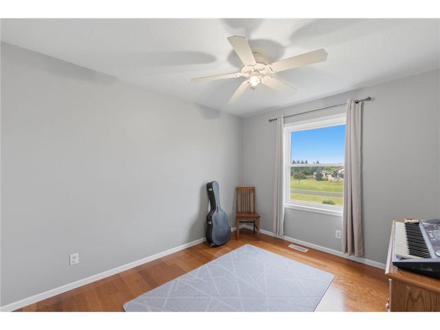 682 Old Hopkins Place, Hudson, WI 54016