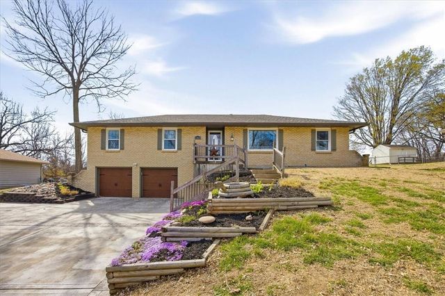 1824 N 85th Street, Kansas City, KS 66112