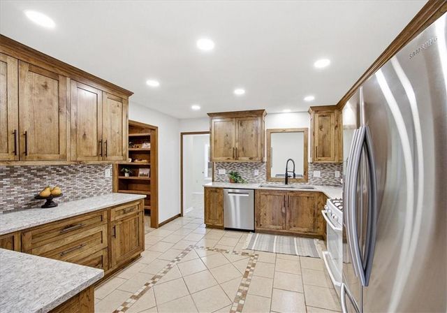 1824 N 85th Street, Kansas City, KS 66112