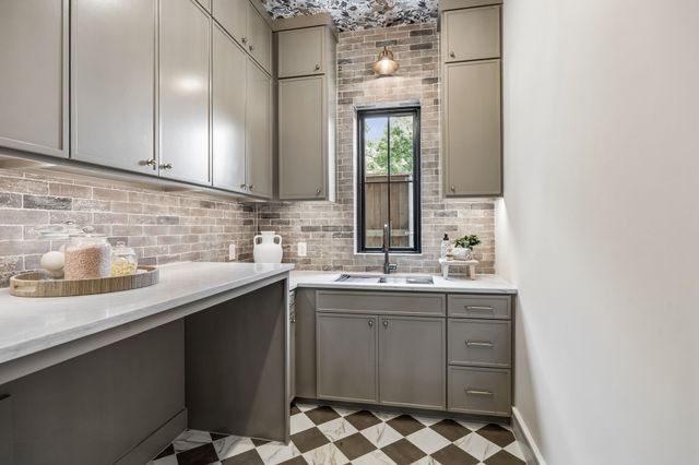 7308 Tangleglen Drive, Dallas, TX 75248