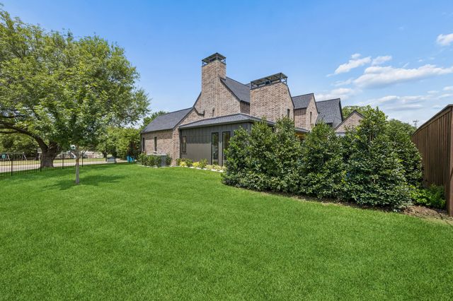 7308 Tangleglen Drive, Dallas, TX 75248