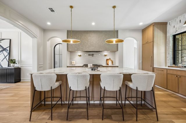 7308 Tangleglen Drive, Dallas, TX 75248