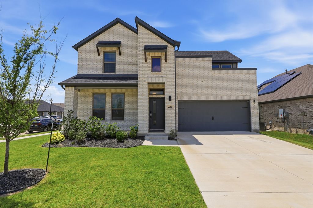 631 Southern Hills Drive, Red Oak, TX 75154