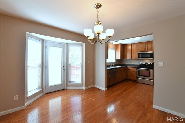 1712 Preston Centre Drive, Fenton, MO 63026