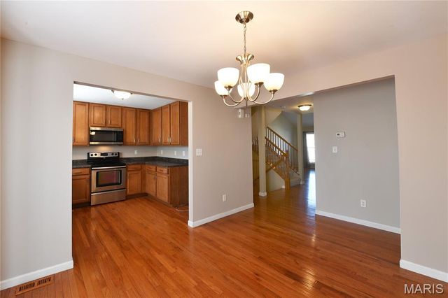 1712 Preston Centre Drive, Fenton, MO 63026
