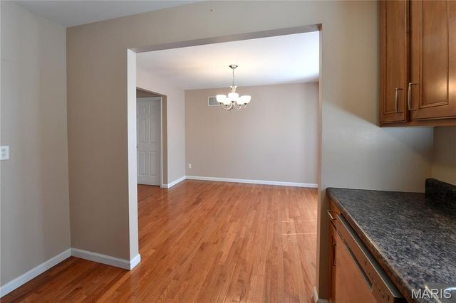 1712 Preston Centre Drive, Fenton, MO 63026